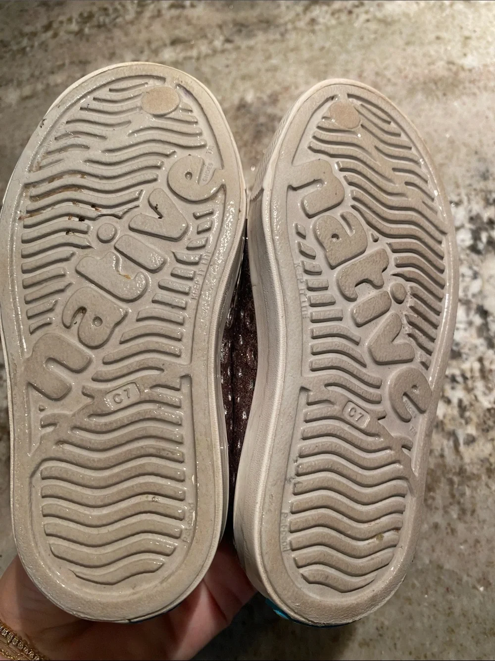 Native Shoes slip kids